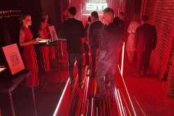 Interaktivní podlahová LED obrazovka