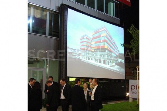 Airscreen: Smichov Gate