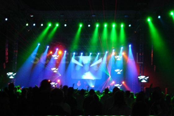 VJing: Electronic Connection