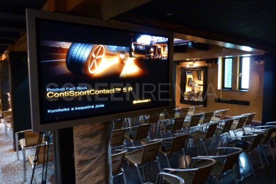 Světelné dekorace v duchu Afriky na akci Continentalu