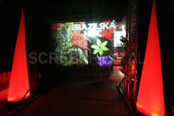 FogScreen: Večírek Mladé Fronty